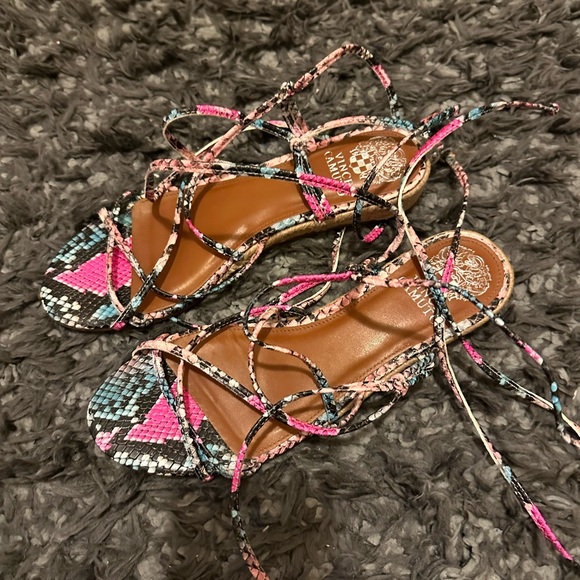 Sandals - Picture 3 of 3